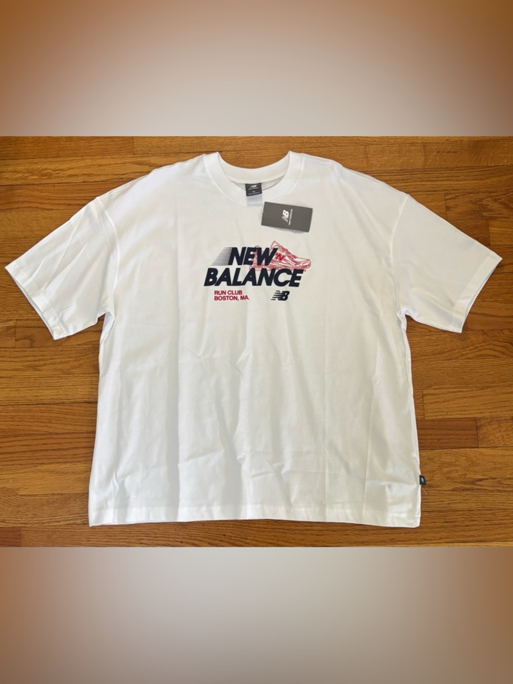 New Balance Run Club Boston MA Graphic T-Shirt Women’s XL White Athletic Tee New